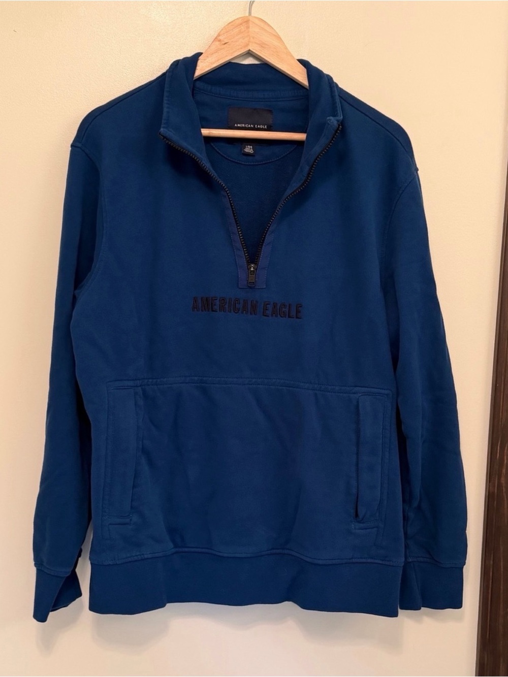 American Eagle Outfitters Men's Blue Quarter-Zip Pullover Sweatshirt